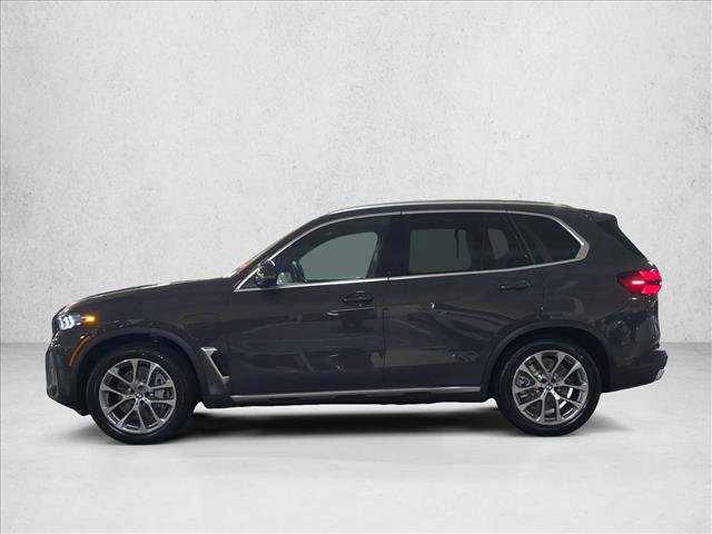 New 2026 BMW X5 xDrive50e w/ Premium Package image 9