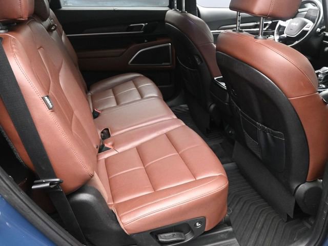 Used 2023 Kia Telluride EX image 30