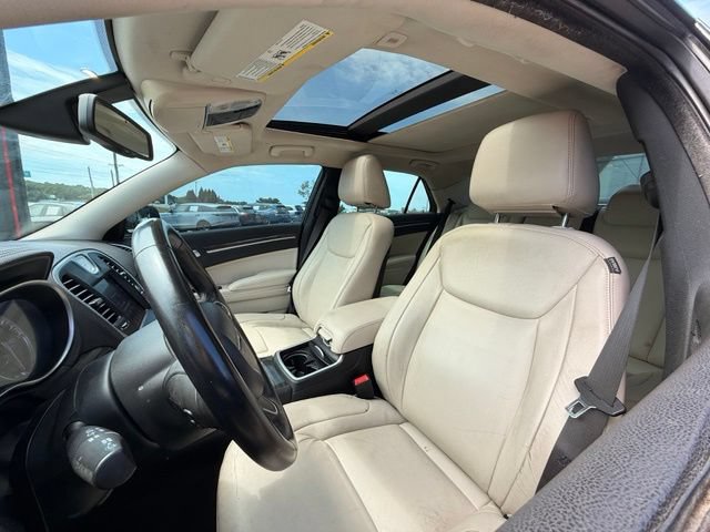 Used 2017 Chrysler 300 Limited w/ Value Package RWD image 20