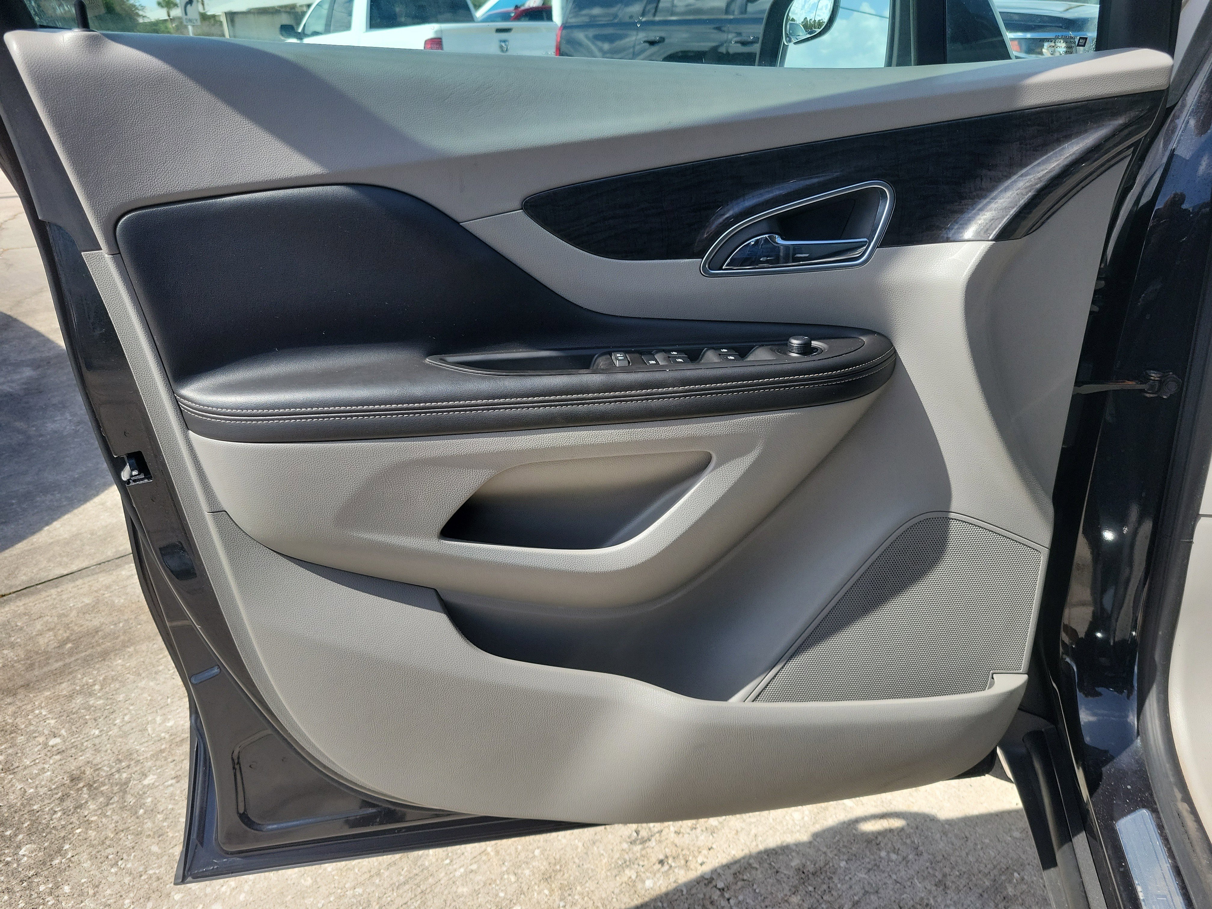 Used 2015 Buick Encore FWD image 13