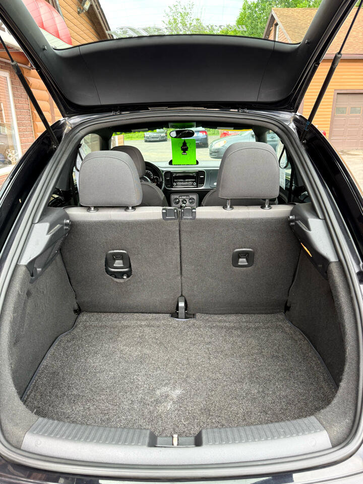 Used 2013 Volkswagen Beetle 2.0T image 12