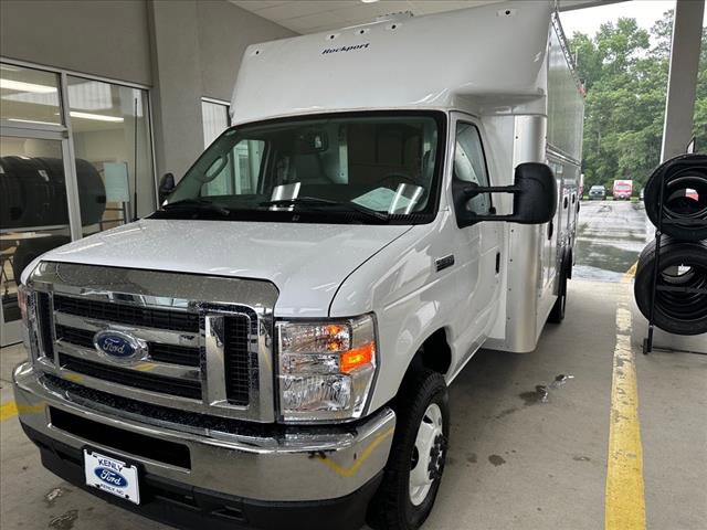 New 2024 Ford E-450 and Econoline 450 Super Duty w/ Power Windows & Locks Group