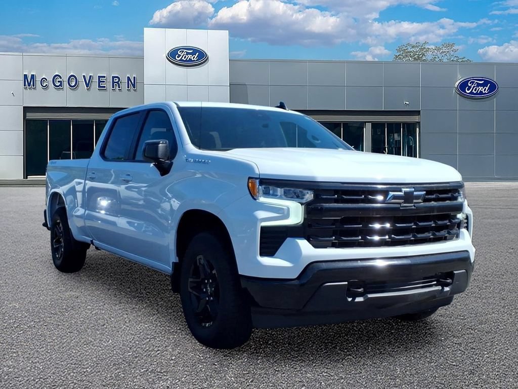Used 2025 Chevrolet Silverado 1500 LT w/ Work Truck Package AWD/4WD image 5