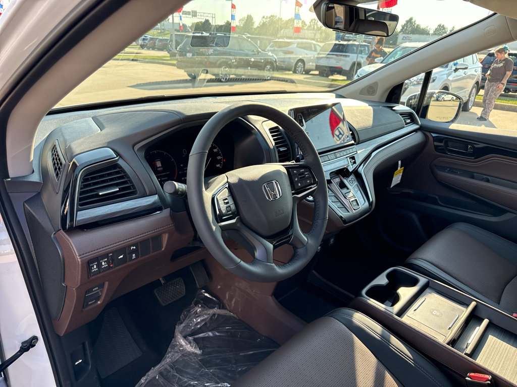 New 2027 Honda Odyssey Elite image 10