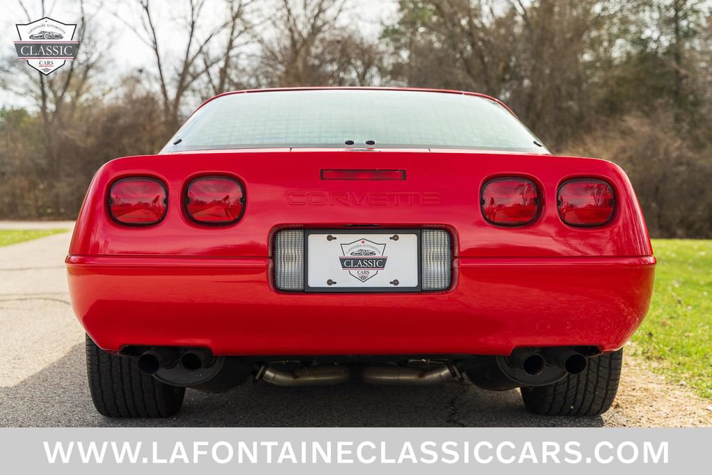 Used 1991 Chevrolet Corvette Coupe image 32