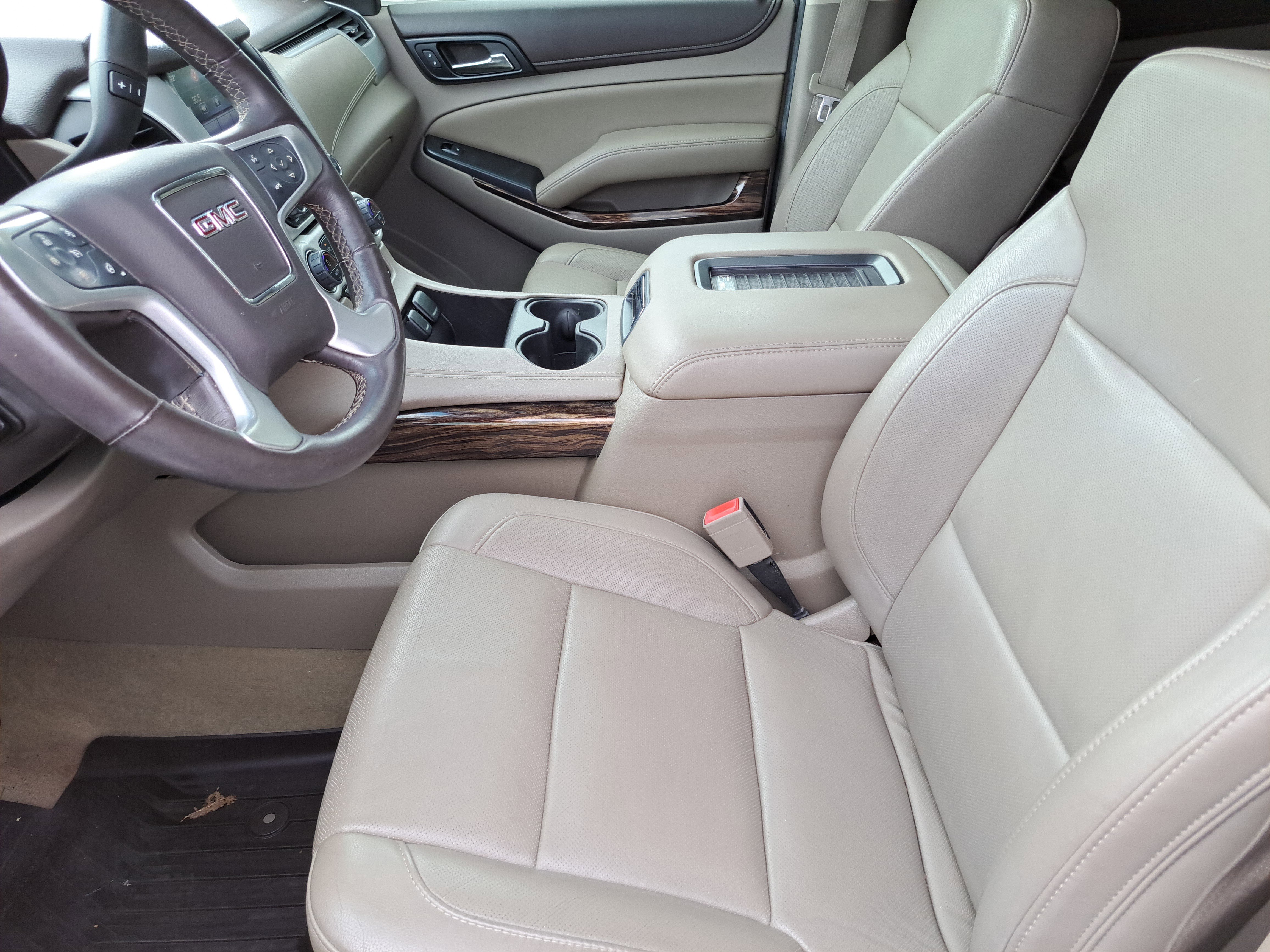 Used 2015 GMC Yukon XL SLT w/ Open Road Package image 11