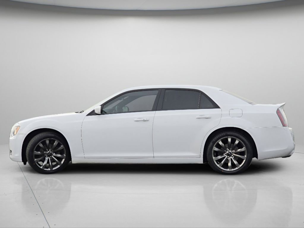Used 2014 Chrysler 300 S image 18