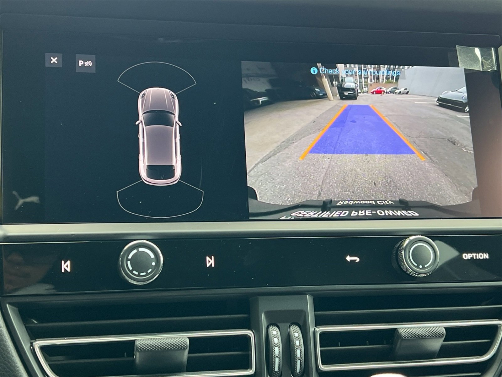 Used 2025 Porsche Macan image 23