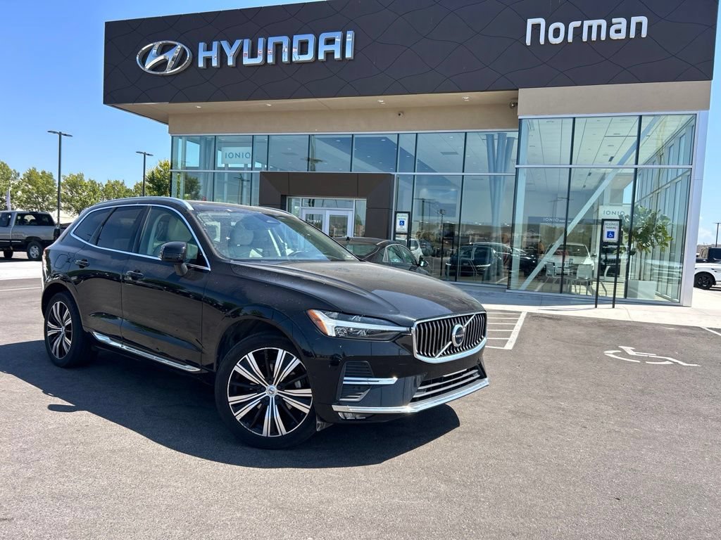Used 2023 Volvo XC60 B5 Ultimate AWD/4WD image 2