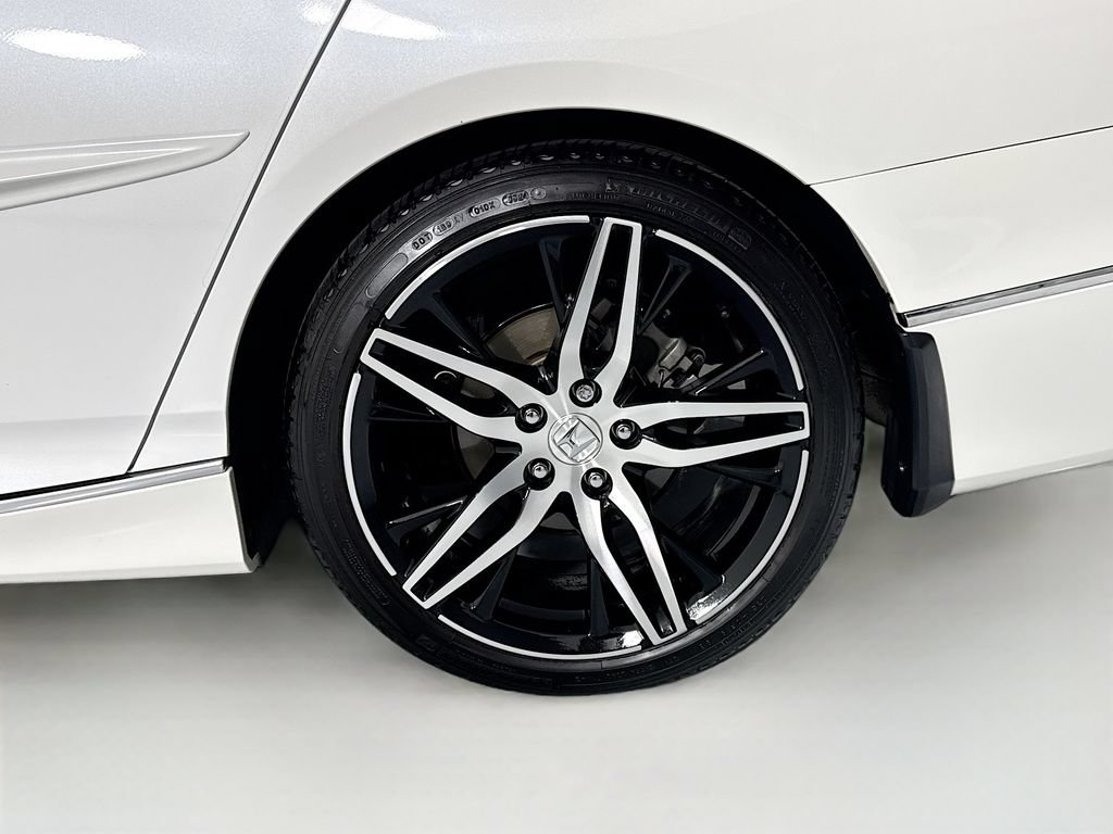 Certified 2022 Honda Accord Touring image 31