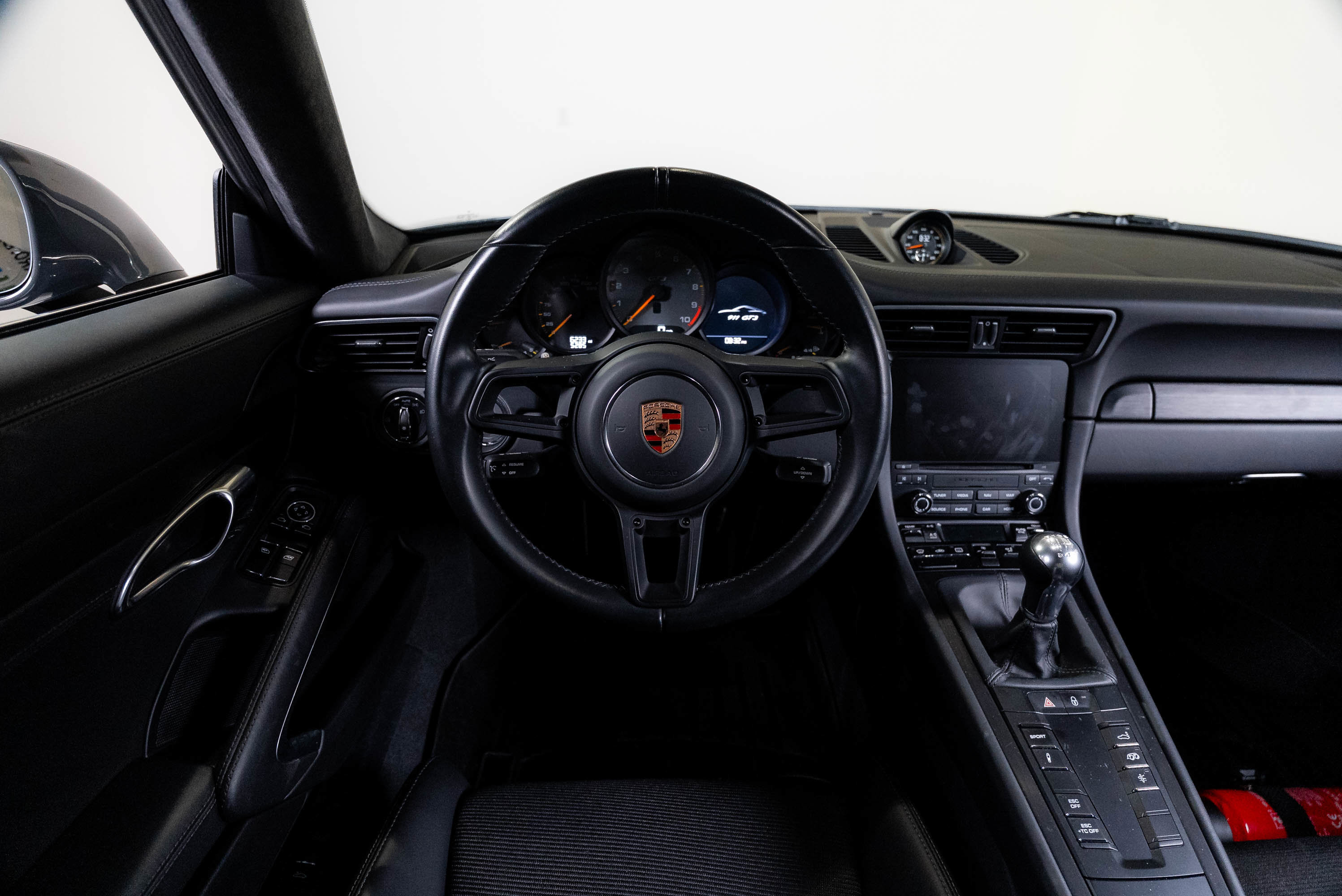 Used 2018 Porsche 911 GT3 image 22