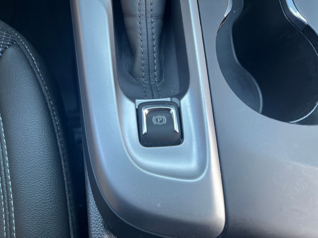 Used 2024 Buick Envista Preferred w/ Advanced Safety Package FWD image 23