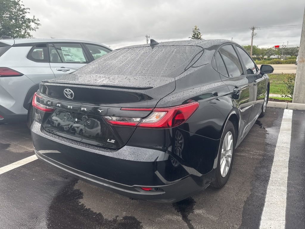 Used 2025 Toyota Camry LE w/ Convenience Package image 4
