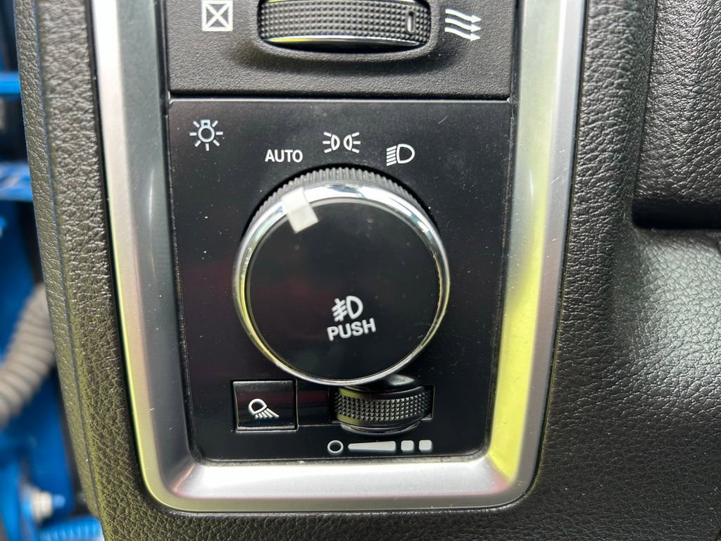 Used 2022 RAM 1500 Classic Warlock AWD/4WD image 15