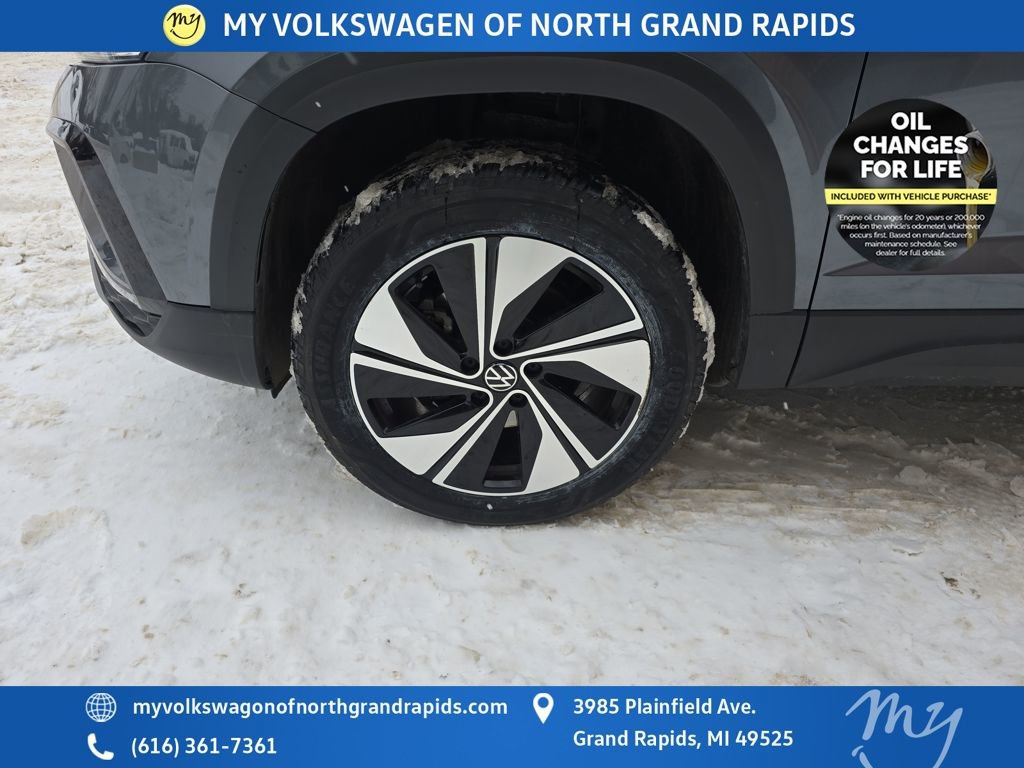 Certified 2023 Volkswagen Taos SE image 38
