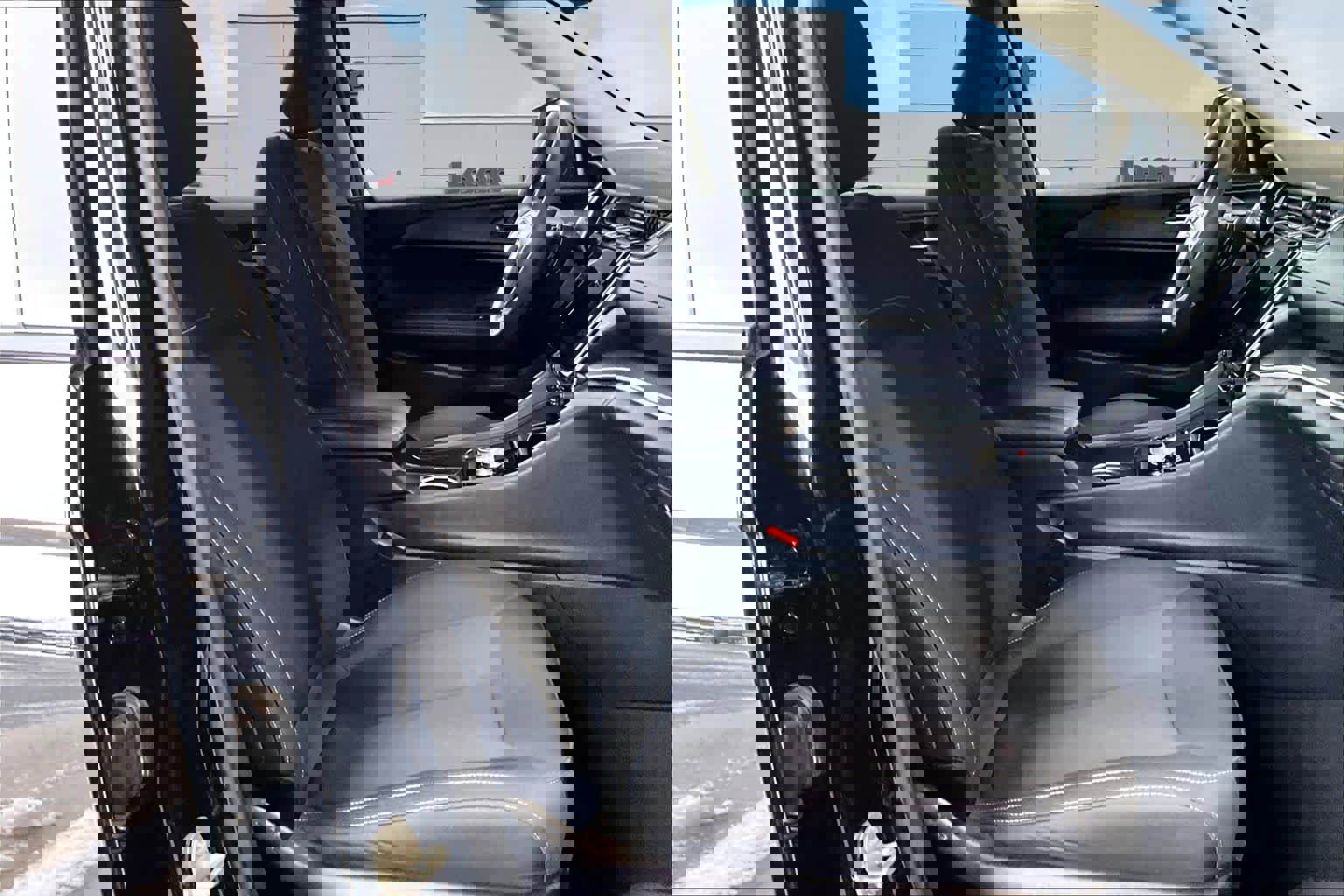 Used 2023 Jeep Grand Cherokee L Laredo image 14