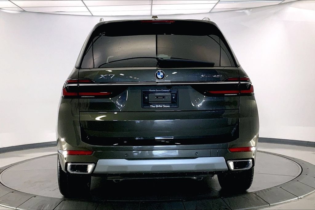 New 2027 BMW X7 xDrive40i w/ Premium Package AWD/4WD image 3