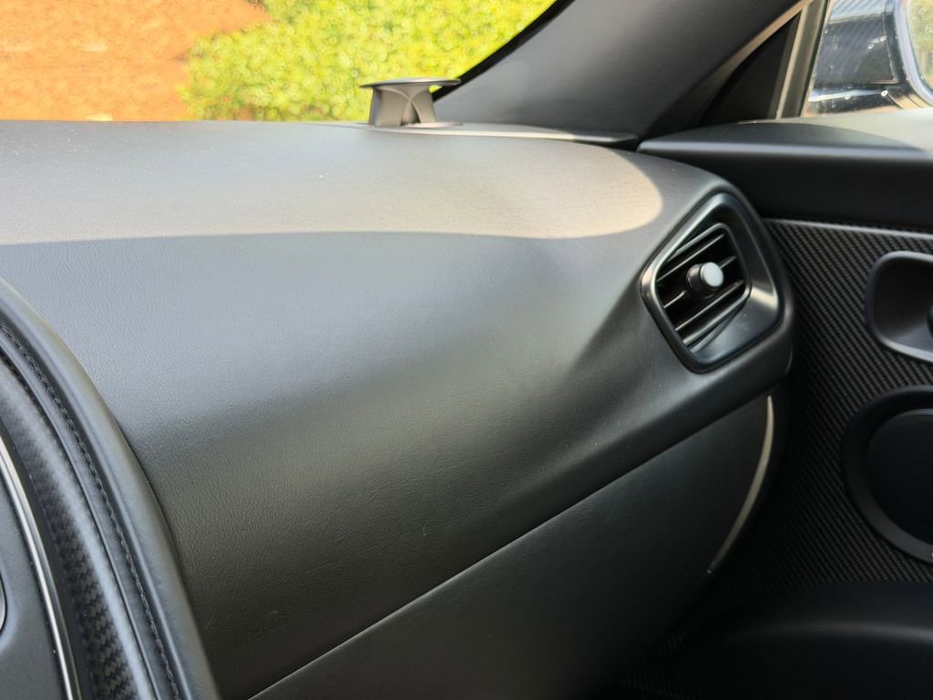 Used 2019 Aston Martin DB11 AMR image 38