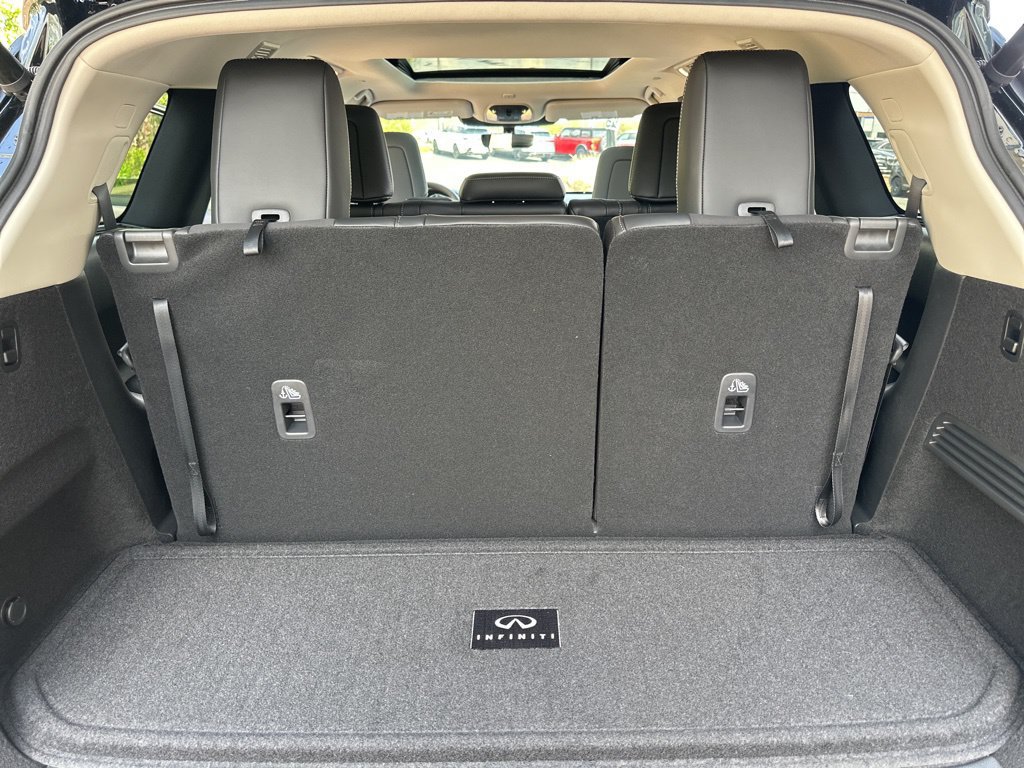 Certified 2026 INFINITI QX60 Luxe w/ Cargo Package AWD/4WD image 24