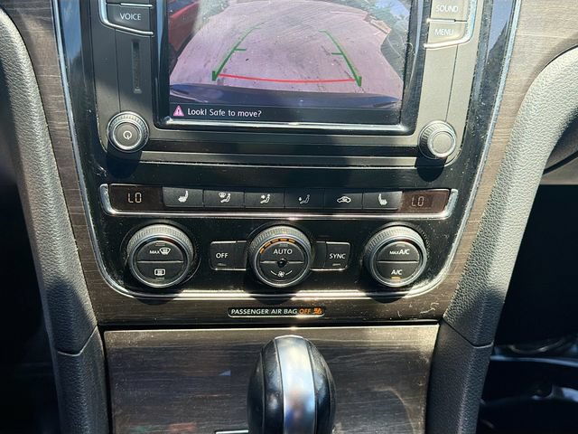 Used 2017 Volkswagen Passat 1.8T SE FWD image 15