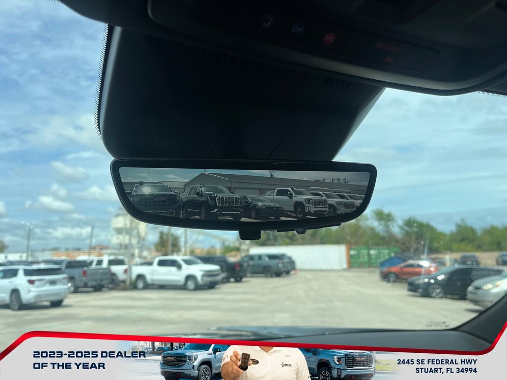 Used 2023 Cadillac Escalade Premium Luxury w/ Performance Package image 36