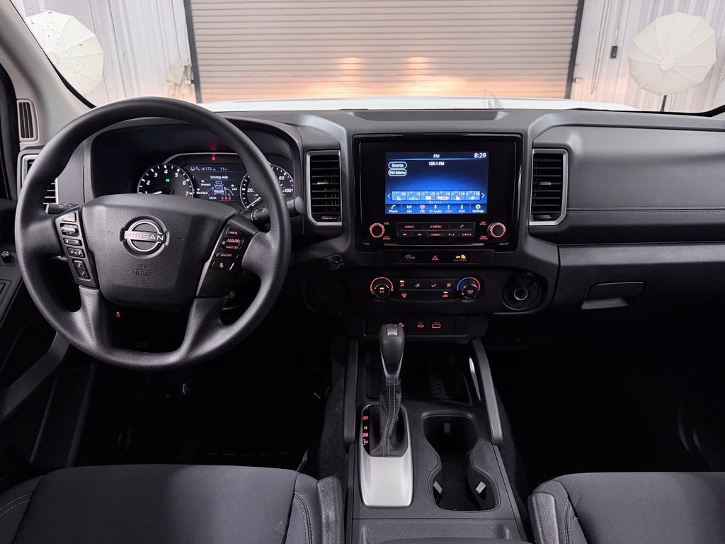 Used 2024 Nissan Frontier SV w/ Technology Package RWD image 21