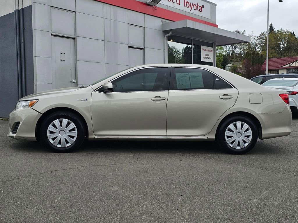 Used 2014 Toyota Camry LE FWD image 4