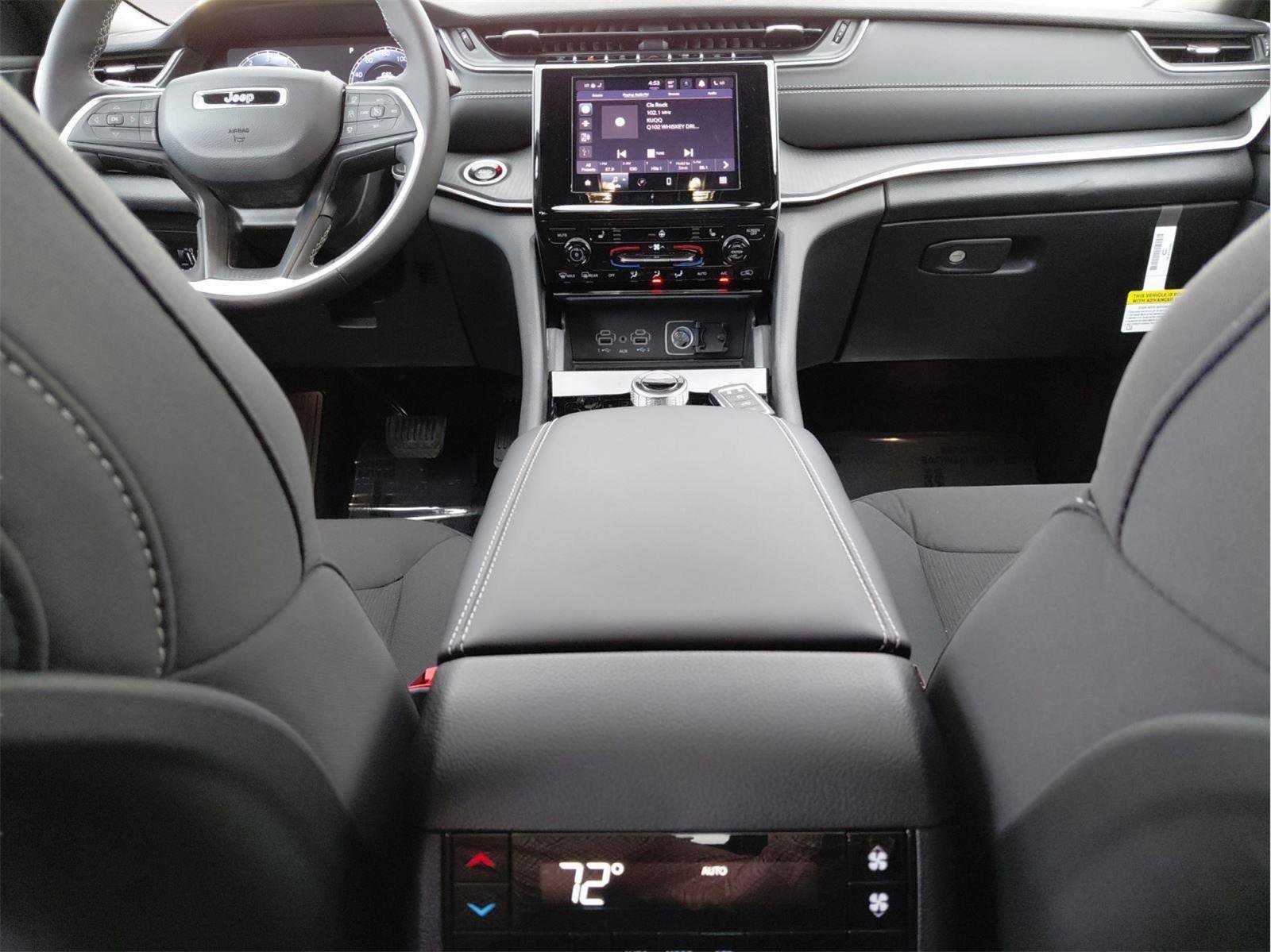 New 2025 Jeep Grand Cherokee L Laredo w/ Luxury Tech Group I AWD/4WD image 10