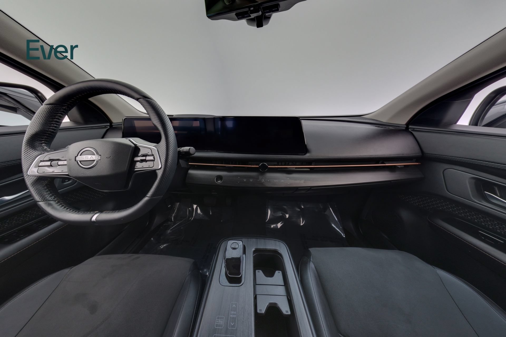 Used 2024 Nissan Ariya AWD image 26