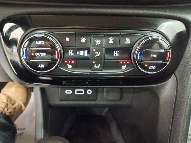 Used 2023 Buick Encore GX Select w/ Safety Package II image 17