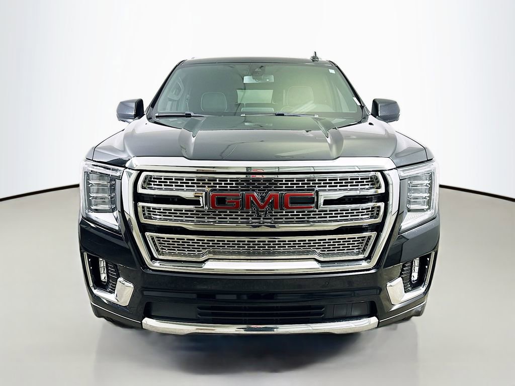 Used 2021 GMC Yukon XL SLT w/ SLT Premium Package image 2