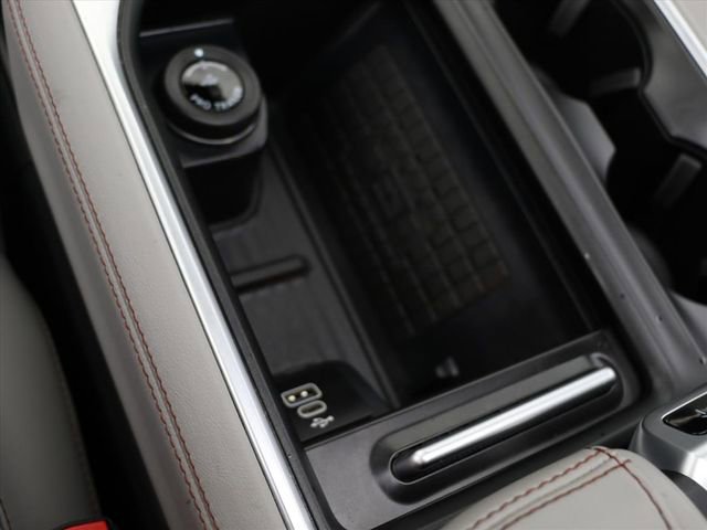 Used 2025 Ford Expedition Active image 25