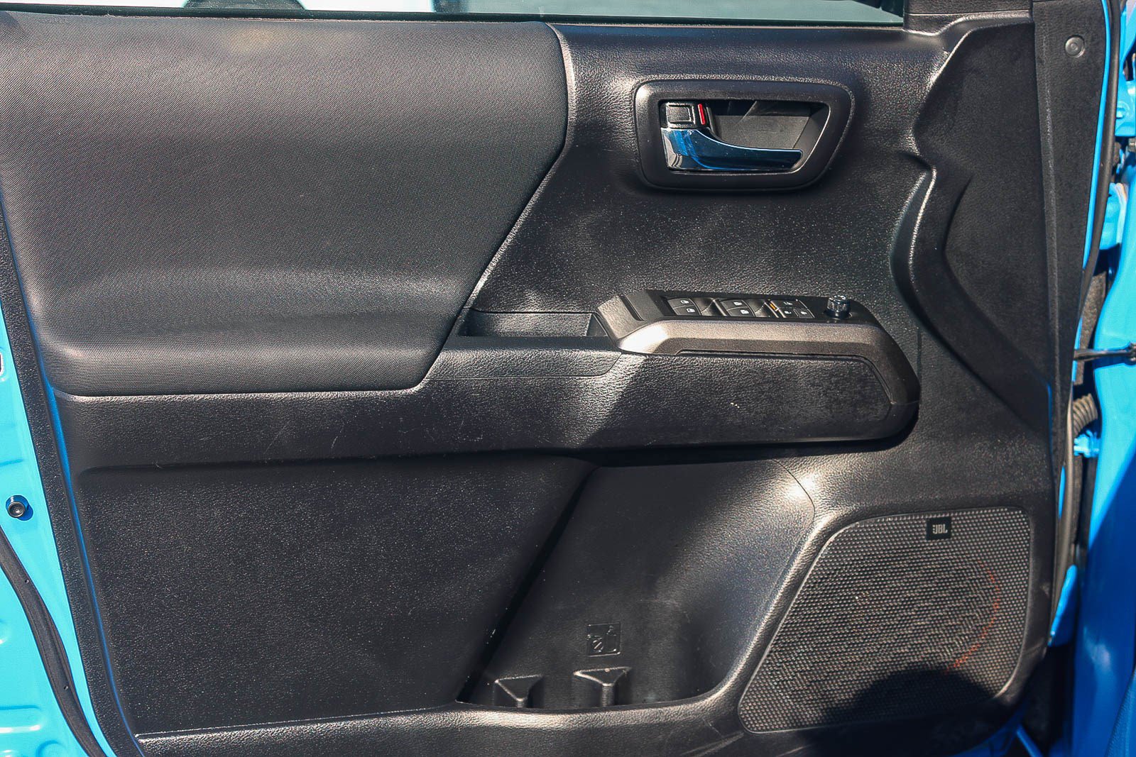 Certified 2021 Toyota Tacoma TRD Off-Road w/ TRD Premium Off Road Package AWD/4WD image 21