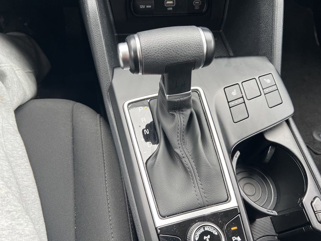 Used 2025 Kia Sportage LX image 22