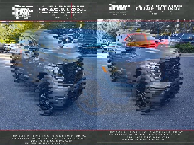 Used 2024 Nissan Titan SV w/ SV Convenience Package