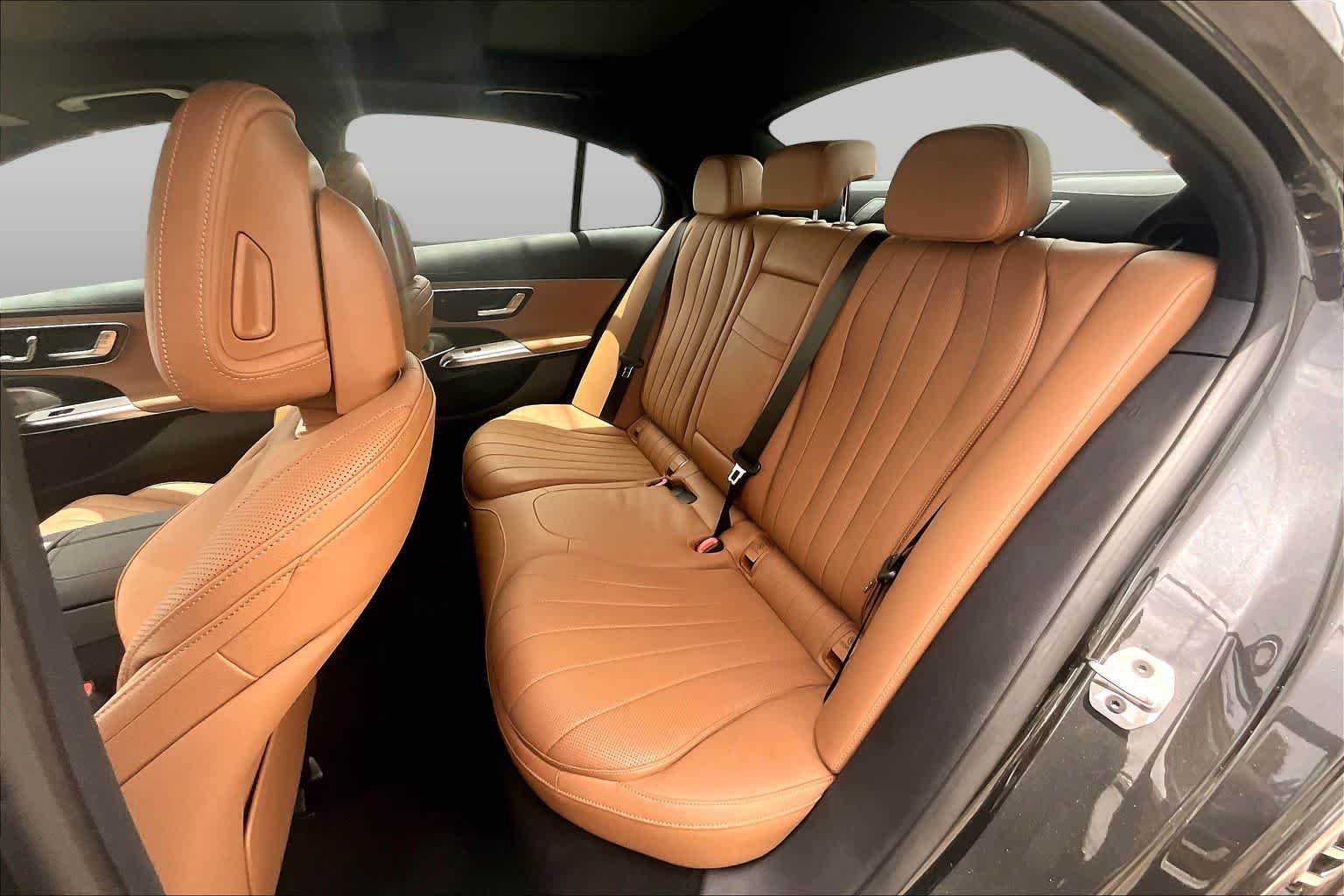 Used 2026 Mercedes-Benz E 450 4MATIC Sedan image 21