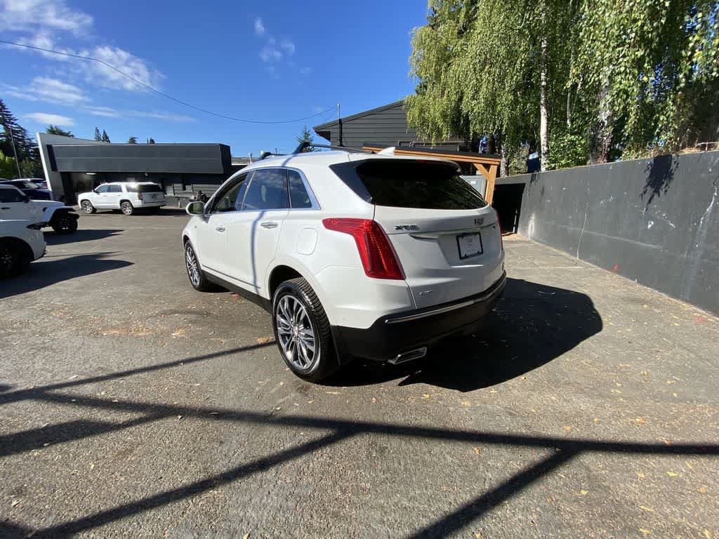 Used 2017 Cadillac XT5 Premium Luxury w/ Driver Assist Package AWD/4WD image 4