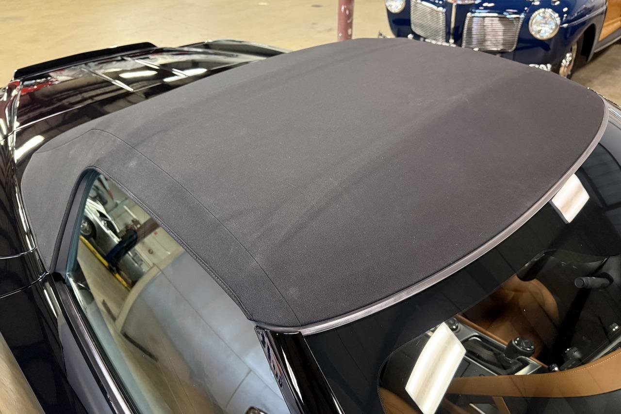 Used 2018 Chevrolet Corvette Stingray Convertible w/ 3LT Preferred Equipment Group image 44