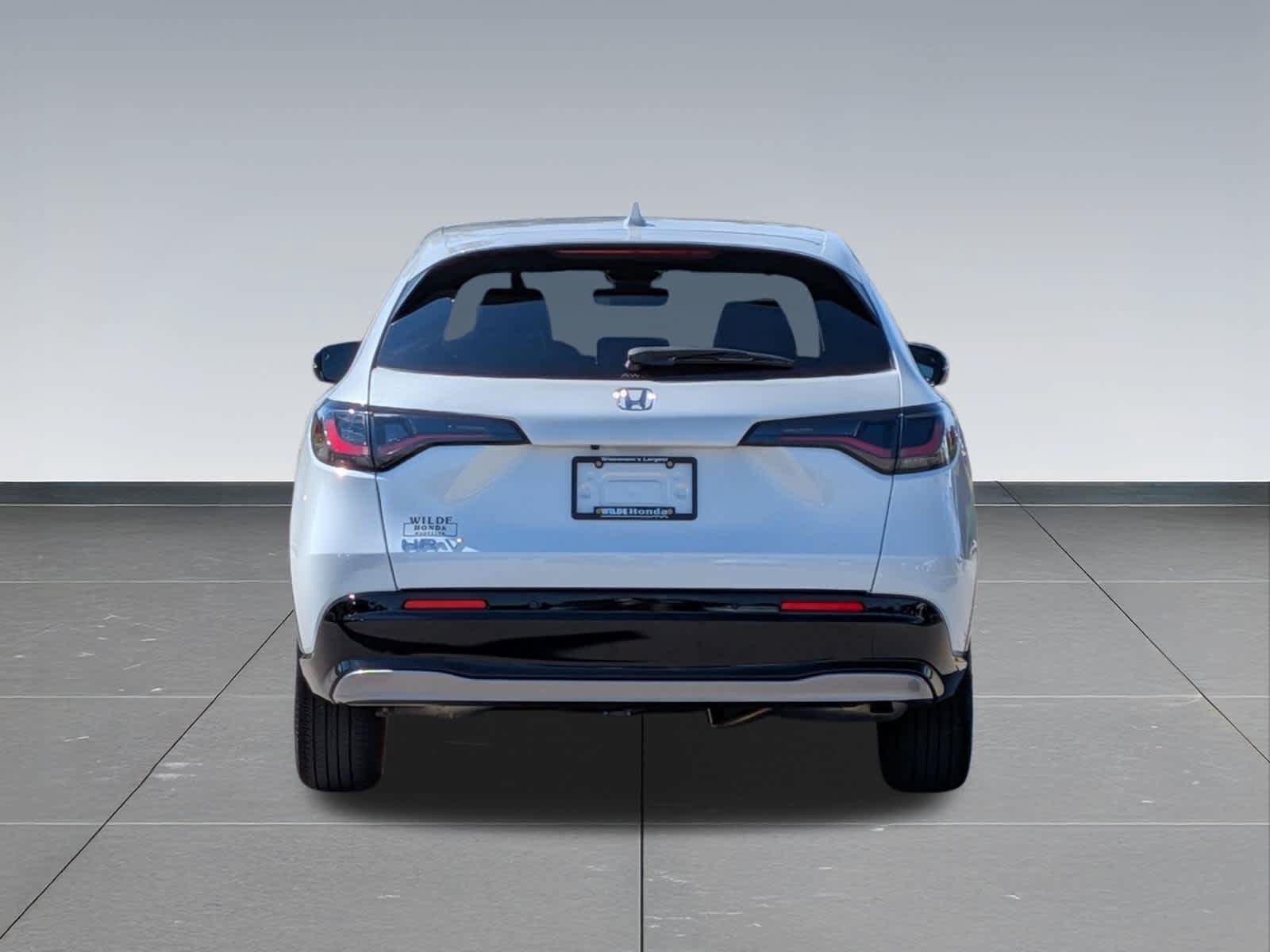 Certified 2024 Honda HR-V EX-L image 4