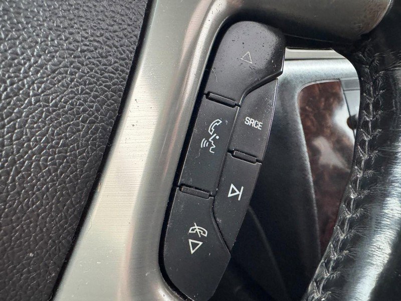 Used 2013 GMC Yukon XL Denali image 20