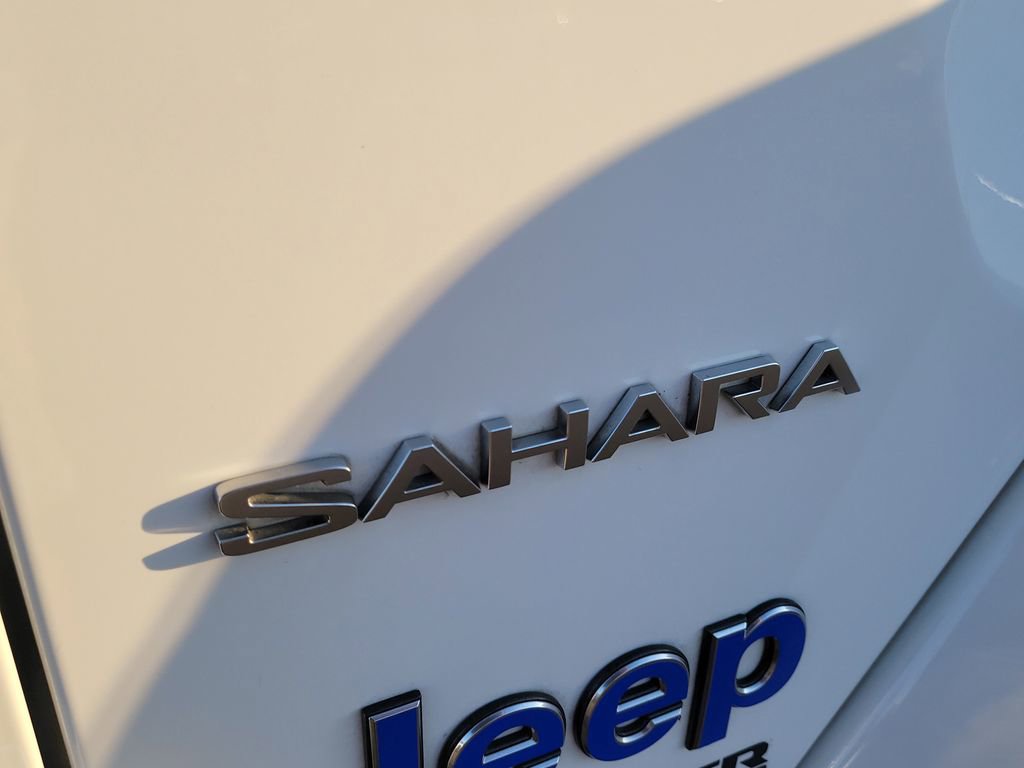 Used 2018 Jeep Wrangler Unlimited Sahara image 7