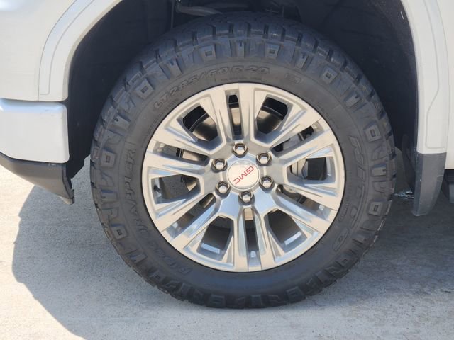 Used 2023 GMC Sierra 1500 Denali w/ Technology Package AWD/4WD image 10