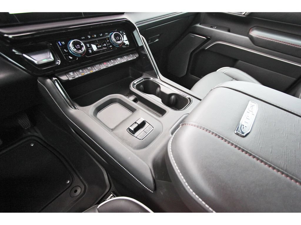 Used 2025 GMC Sierra 2500 AT4X AWD/4WD image 30