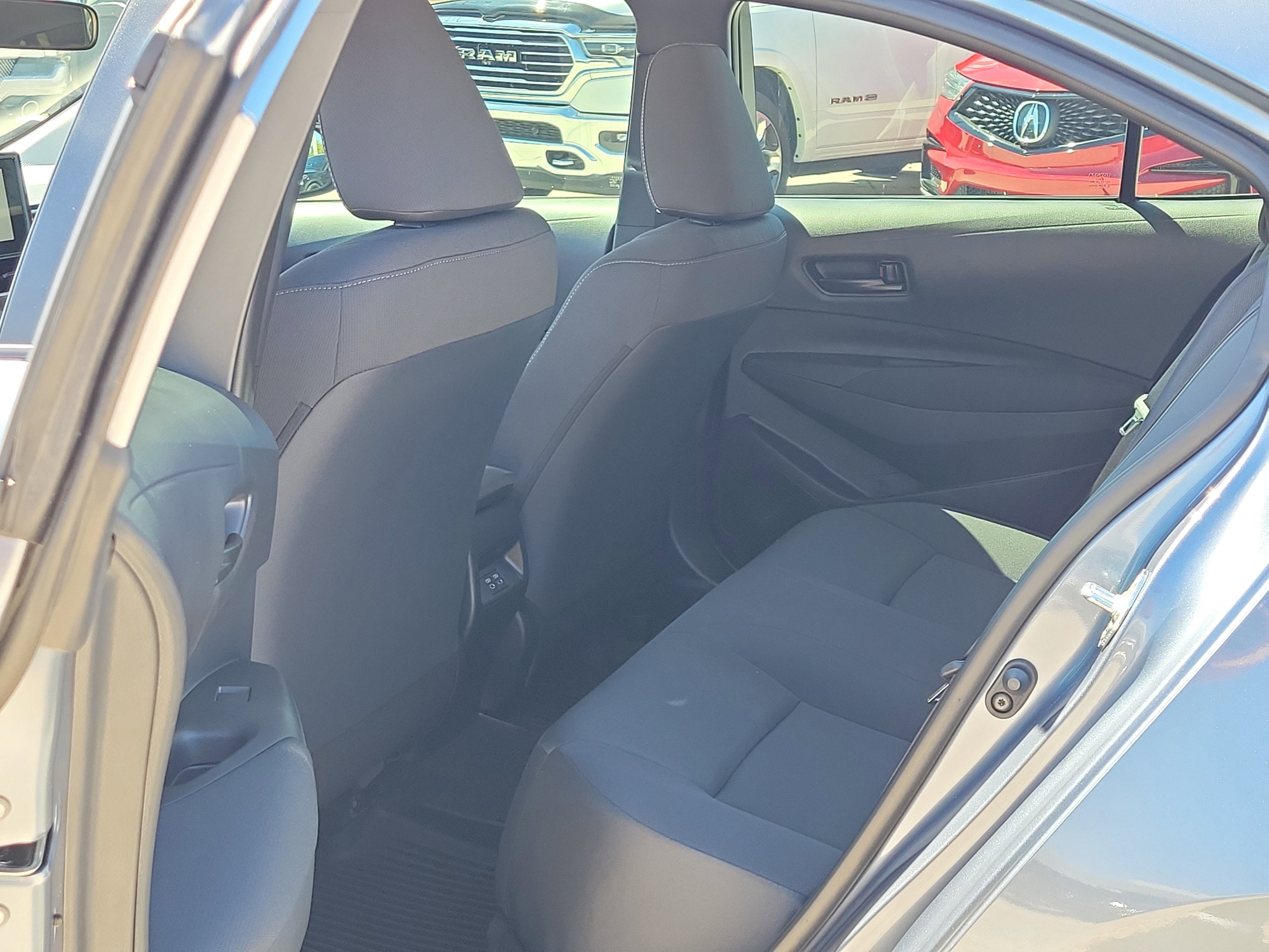 Used 2025 Toyota Corolla LE image 13