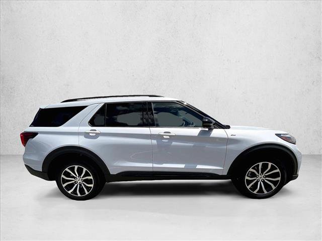 New 2026 Ford Explorer ST-Line AWD/4WD image 3