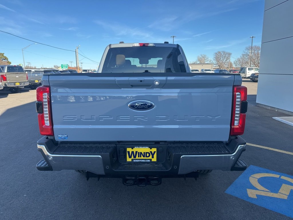 New 2025 Ford F350 Lariat image 3