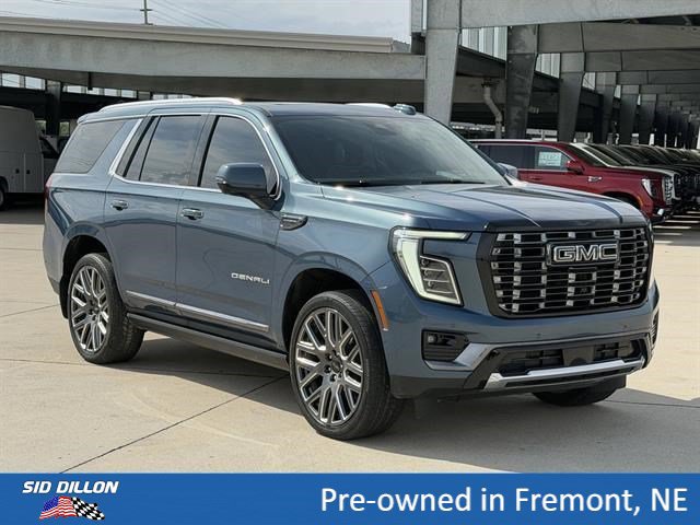 Certified 2025 GMC Yukon Denali Ultimate w/ LPO, Floor Liner Package AWD/4WD image 2