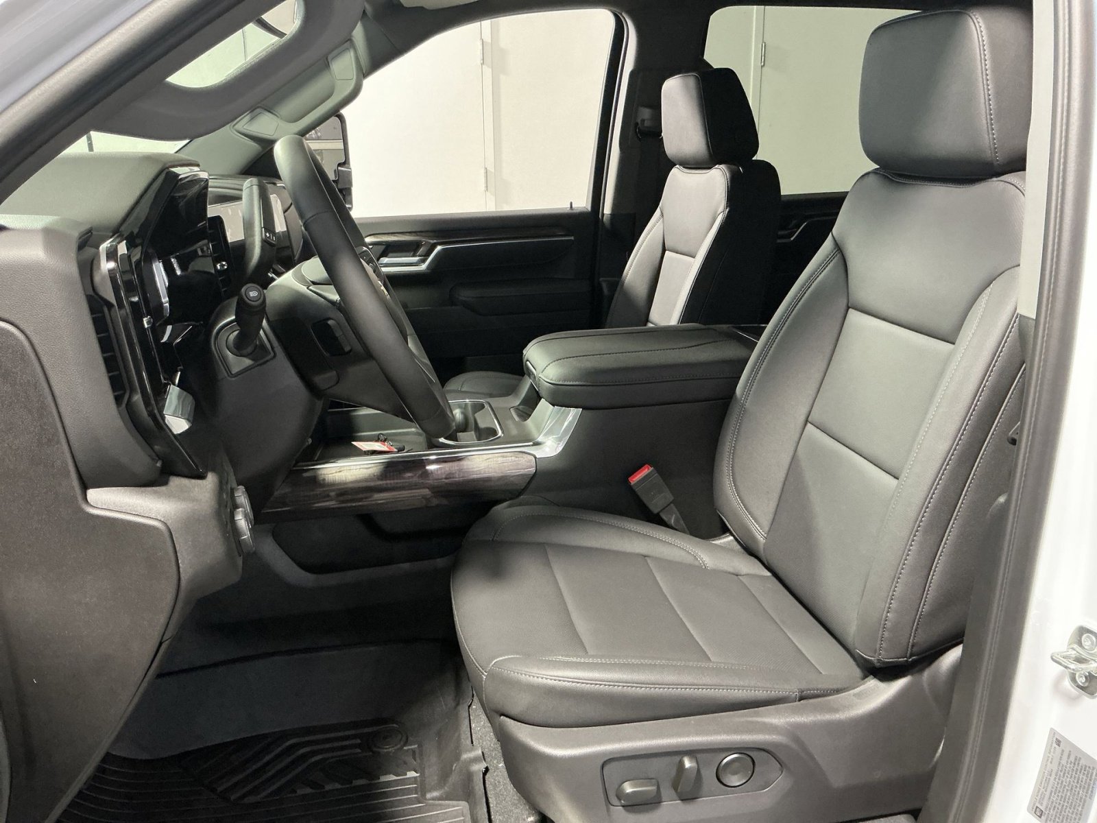 New 2026 Chevrolet Silverado 2500 LTZ w/ LTZ Convenience Package image 21