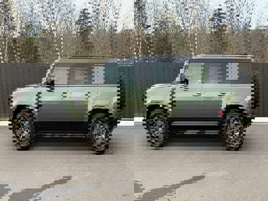 New 2026 Land Rover Defender 110 X-Dynamic SE video 2