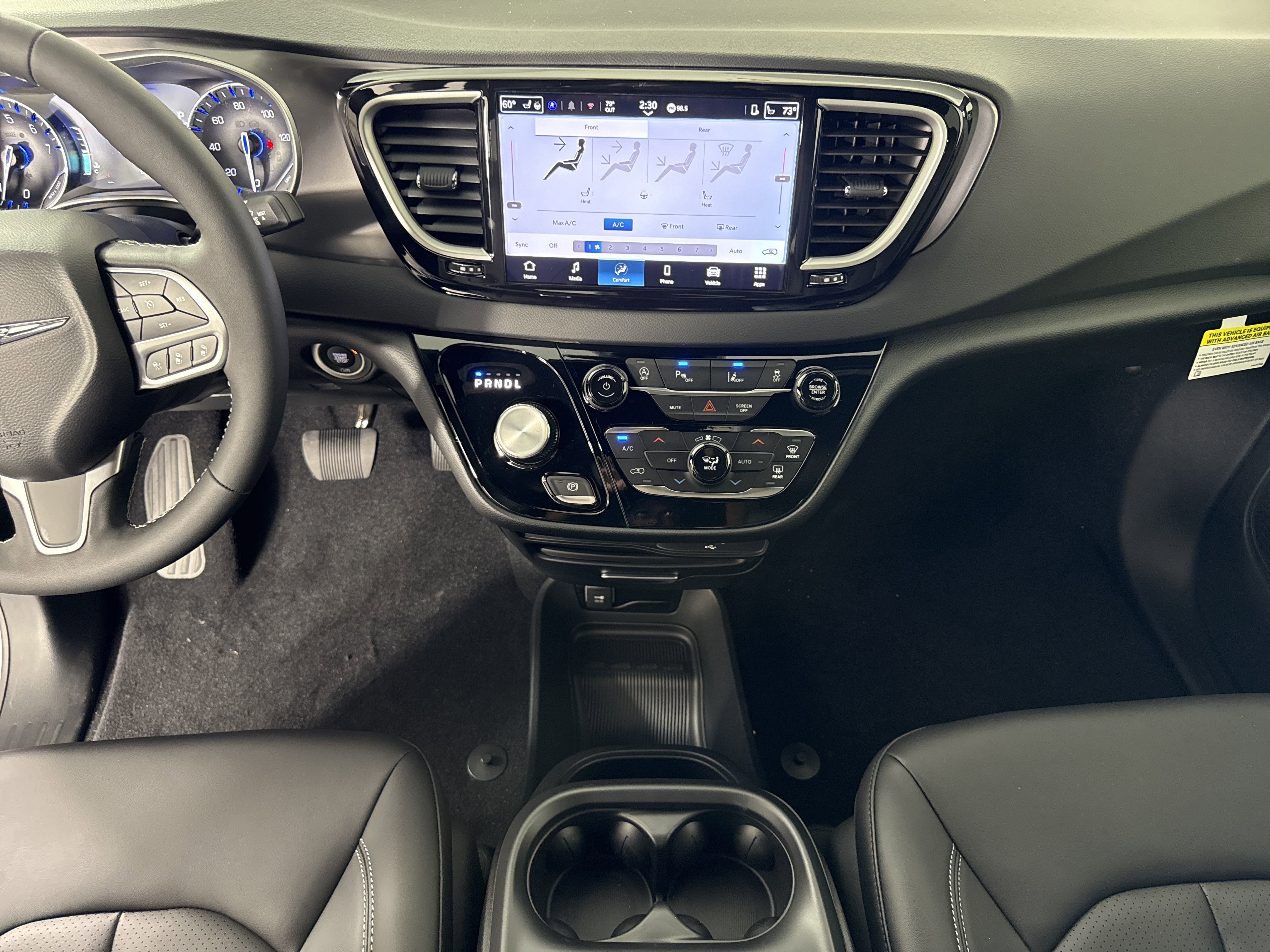 New 2026 Chrysler Voyager LX image 25